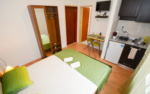 Risan Center Apartments