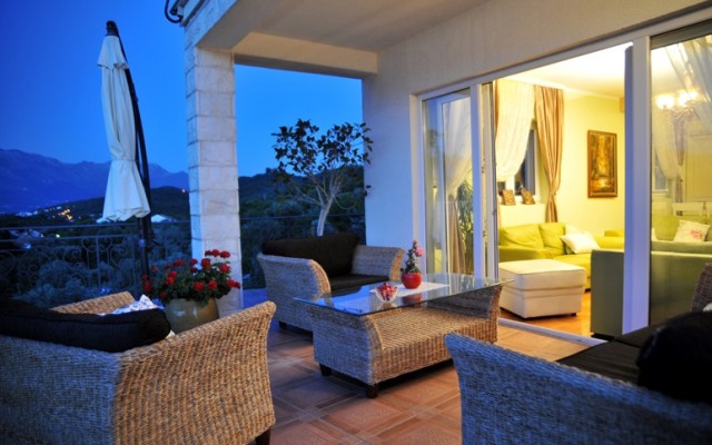 Mare Villa