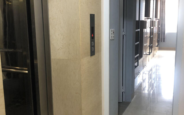 Trang Tien Hostel