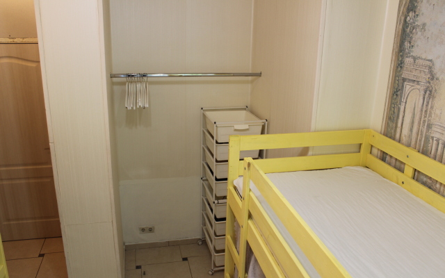 Avgust Kurskij Guesthouse