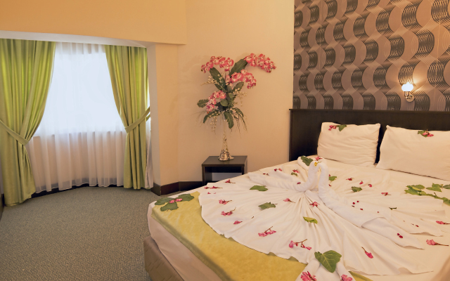 Green Gold Hotel