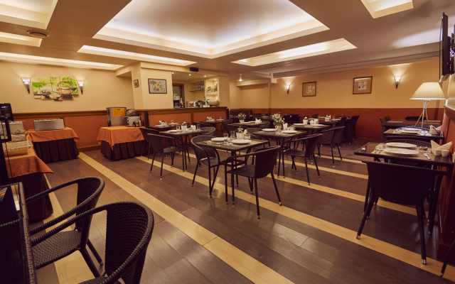 Le Vashoff Hotel