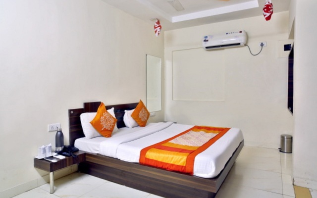 Royal Stay Hotel