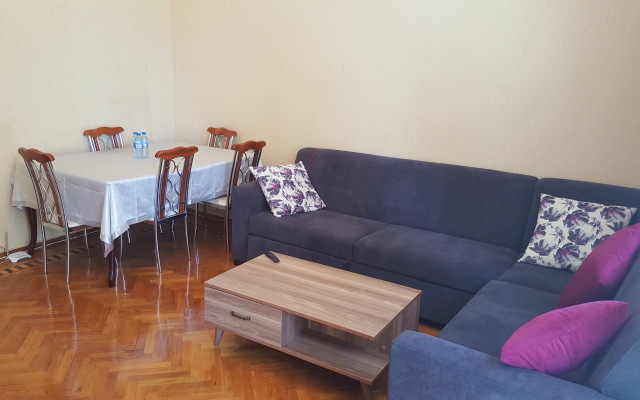 Check-in near to Sahil Apartments