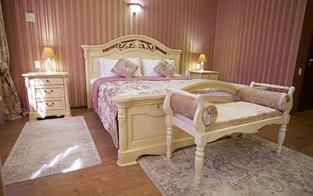 Classic Grand Hotel