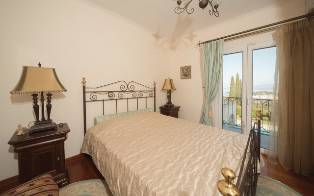 Ellania Villa