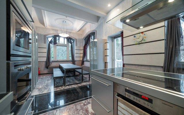 Atrium Private house
