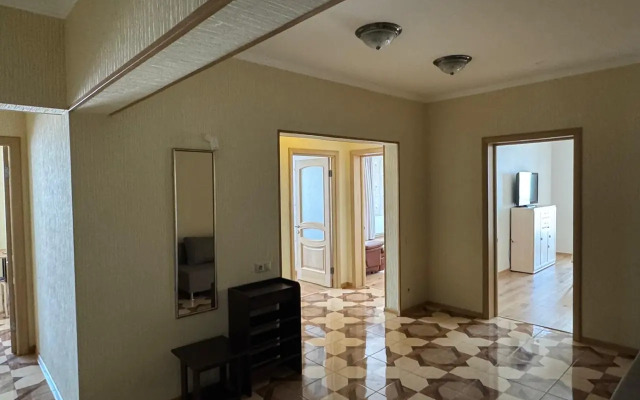 Ri-Apart Trekhkomnatnaya Adler Per Bogdana Khmelnitsogo10 Flat