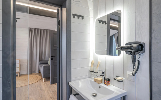 Отель Русские сезоны Эмбиент парк