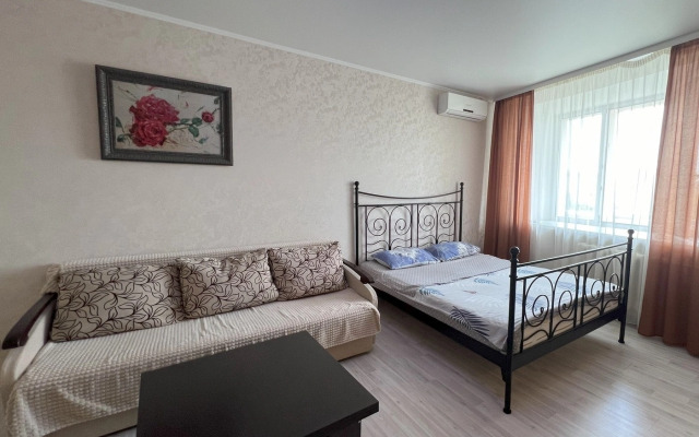 V Novom Elitnom Dome V Tsentre Goroda Flat