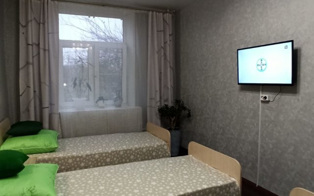 Apartamenty Cetyrehkomnatnaa kvartira na Dimitrova 4