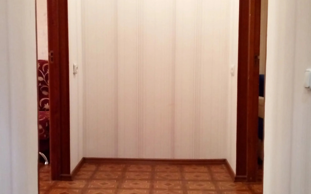 4kh Komnatnyye Na Ul Sverdlova 48 Apartments