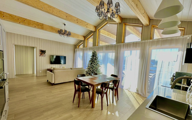 Частный дом Дом в стиле Шале рядом с Сорочанами