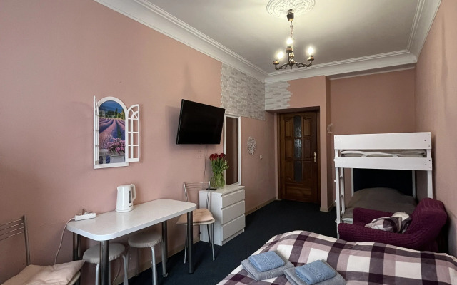 Меблированные комнаты на Независимости