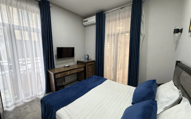 Merci Hotel