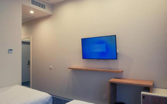 Add Almaty Hotel