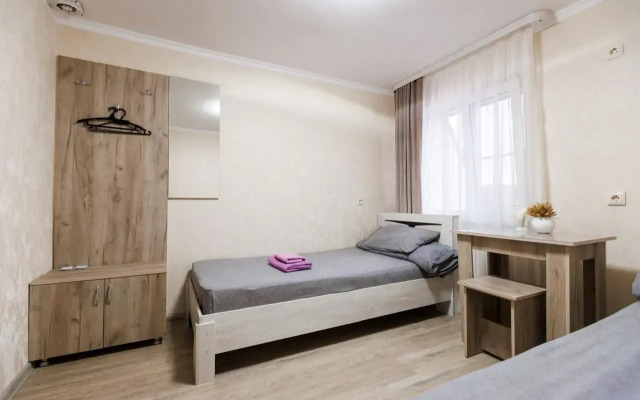 Lyuks Hotel