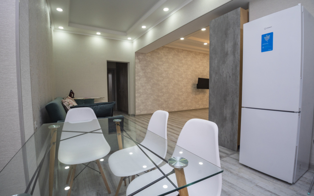 Na Partizanskoy Apartments