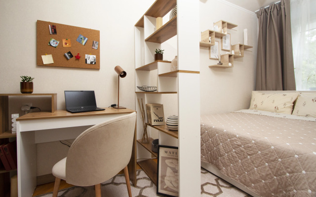 Trekhkomnatnaya S Izolirovannymi Komnatami Na Kievskoy Flat