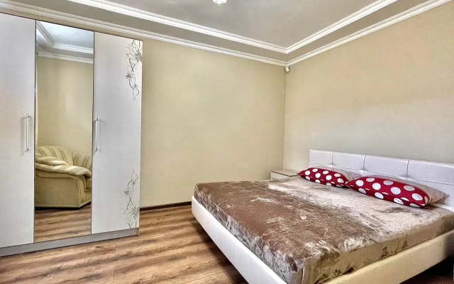 Частный дом Дом двухэтажный "ЛОЗА ВИНОГРАДА"