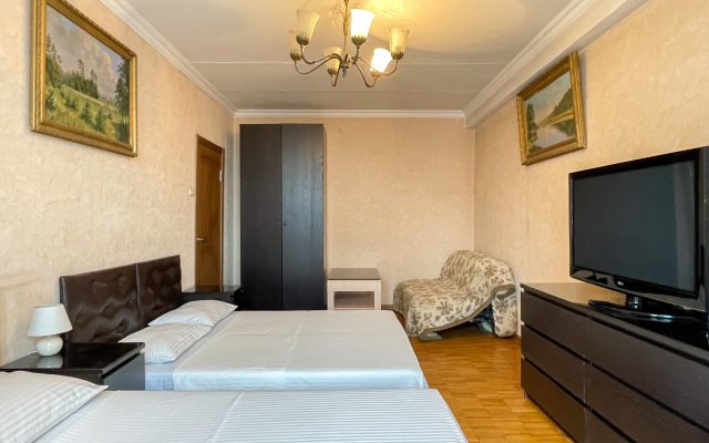 Dvukhkomnatnaya Ryadom S Ekspotsentrom Flat