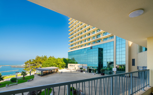 Na Ordzhonikidze 11/1  Apartaments 2