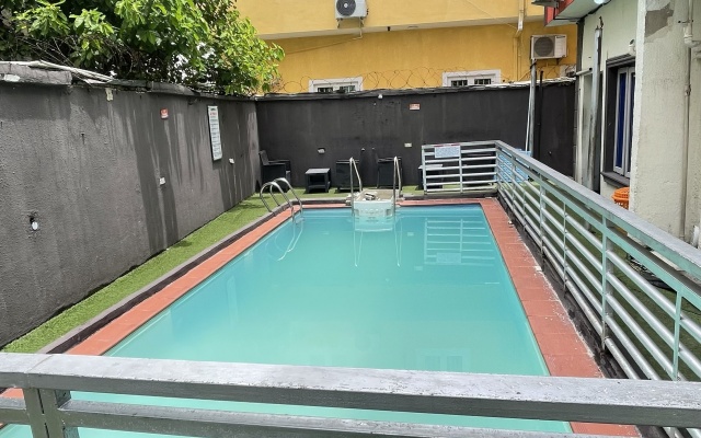 Отель Esporta Suites Lekki