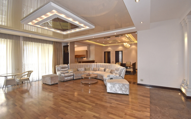 Uyutnaya Na Severnom Prospekte Hh555 Flat