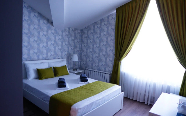 Отель Петровский Лес