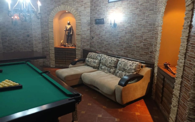 V Orlovke Guest house