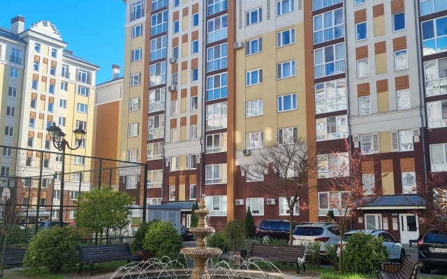 Ryadom S Parkom Flat
