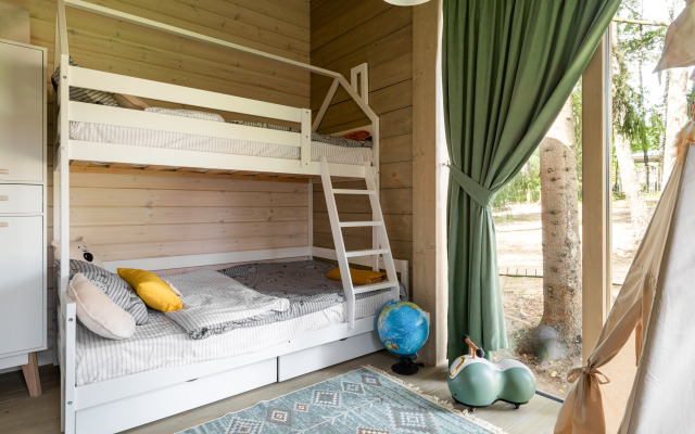 Dom Avrora Guest House