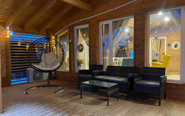 Частный дом комфортный со столом для пинг-понга и батутом