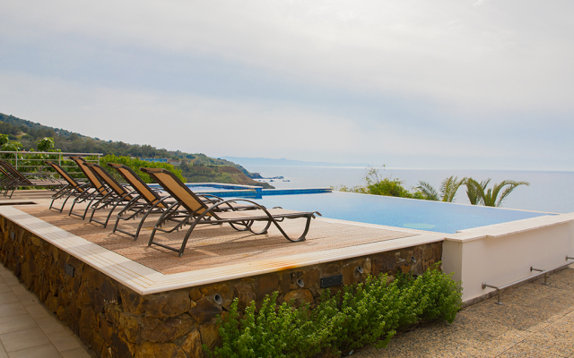 Karavi Villa