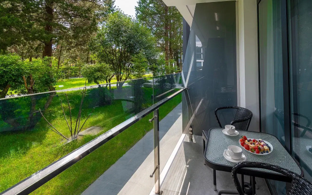 Апартаменты МореСолнцеАпарт (1-6) на Ленина 217А с круглогодичным бассейном