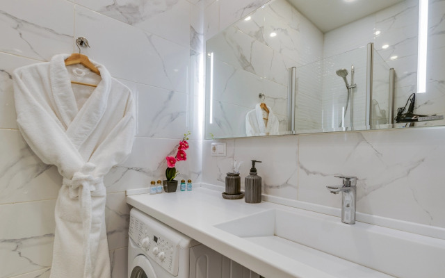 Апартаменты Улучшенные с Видом на Город Business Apartments