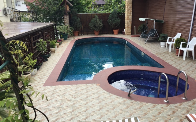 Karina Guest House