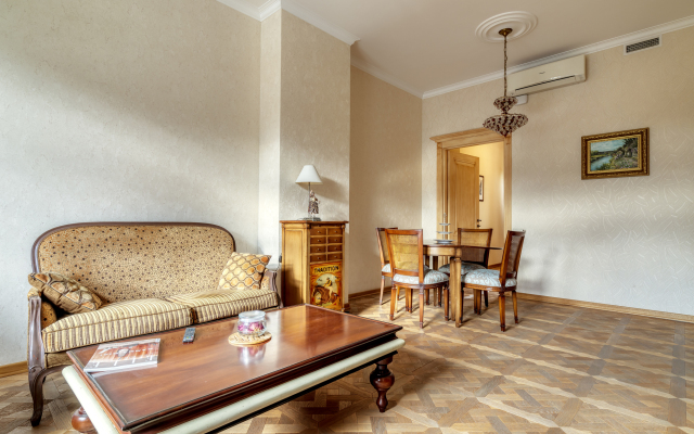 Апартаменты Превосходная квартира у парка Горького