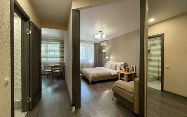 Na Ul. Ostrovskogo 75 Flat