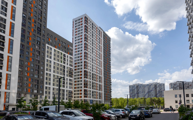 Studiya Na 30-Om Etazhe S Vidom Na Les Flat