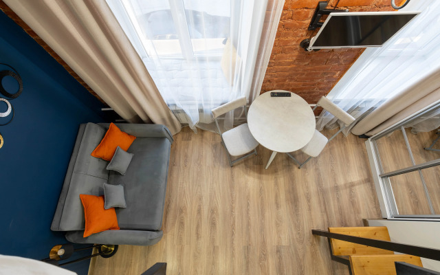 Квартира Просторная студия у Площади Восстания