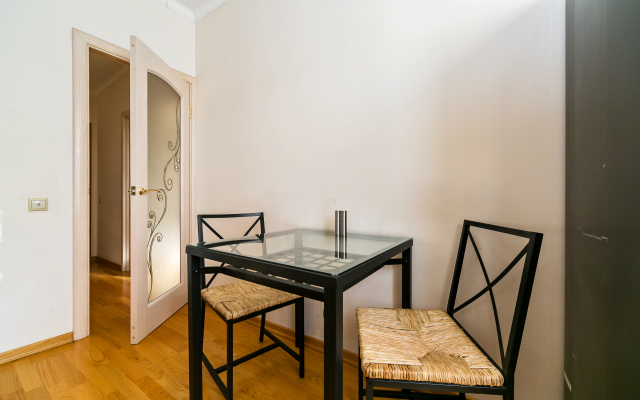 MaxRealty24 Novyij Arbat 16 Apartments