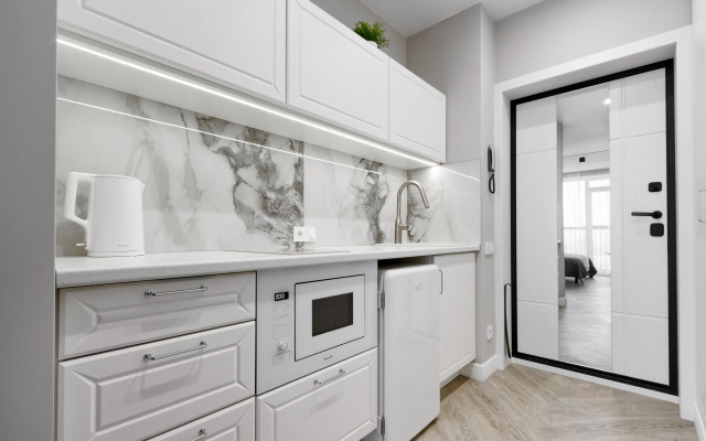 Dizaynerskaya Andora-apart na Krasnom prospekte na 23 et Flat
