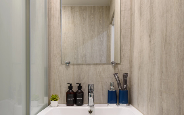 Апартаменты KrasLoft на Взлётной для одного