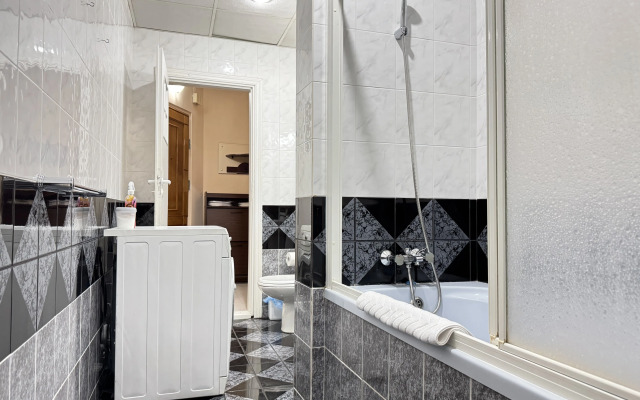 Batasheva Apart Flat