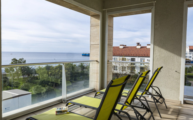 Smart Aparts Grand Seaview Apartments