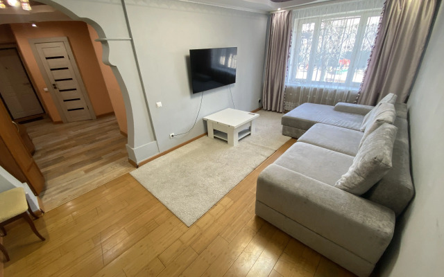 Апартаменты 3 комнатные Ленинградская 98