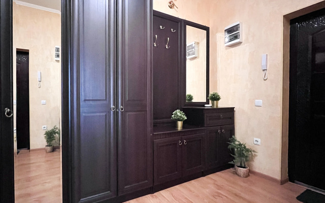 Prostornaya Kvartira V Tsentre Apartments