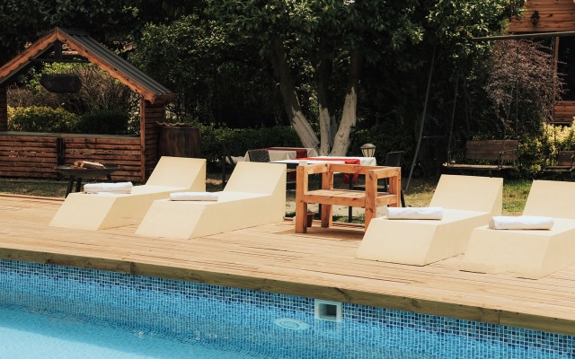 Sapanca Taş Ev & Bungalow Hotel