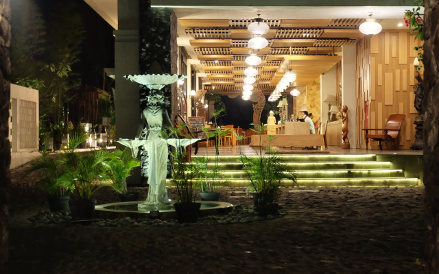 Paragon Hotel Seminyak